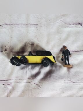 Corgi Die Cast Collectible - James Bond 007 Goldfinger Rolls Royce 1937 Figurine